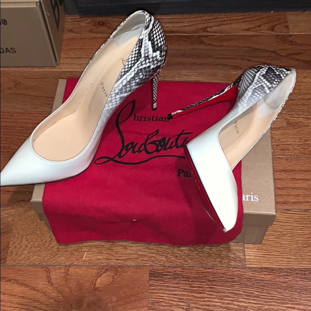* SOLD *Christian louboutin